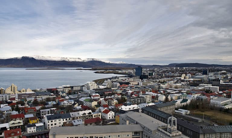 Fra isgrotter til festival – oplev Island i november